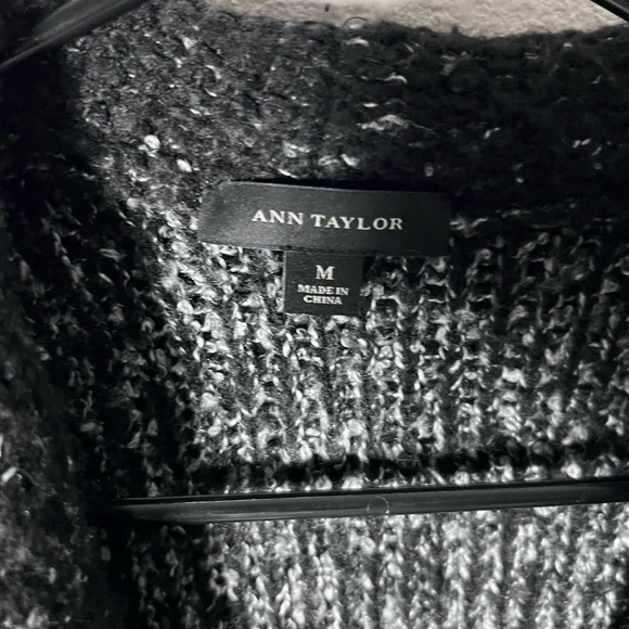 Ann Taylor Open Draped Waterfall Shawl Collar Cardigan Sweater Jacket Size M - Picture 4 of 4